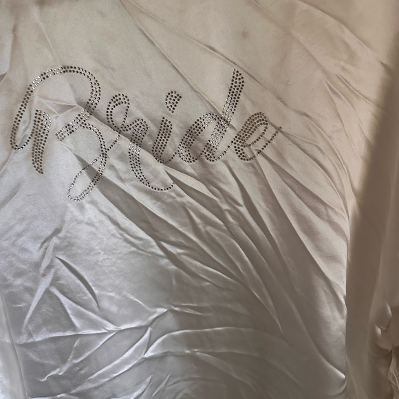 Bride Robe - Picture 2 of 2